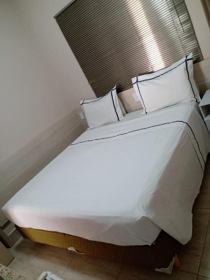 Leme Plaza Hotel Luaran gambar