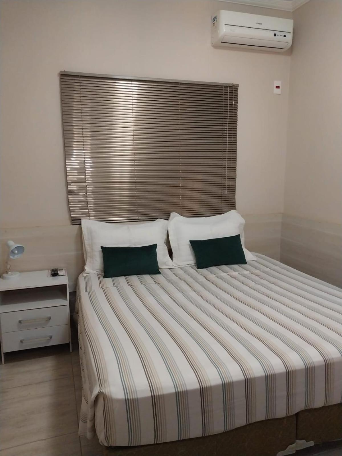 Leme Plaza Hotel Luaran gambar